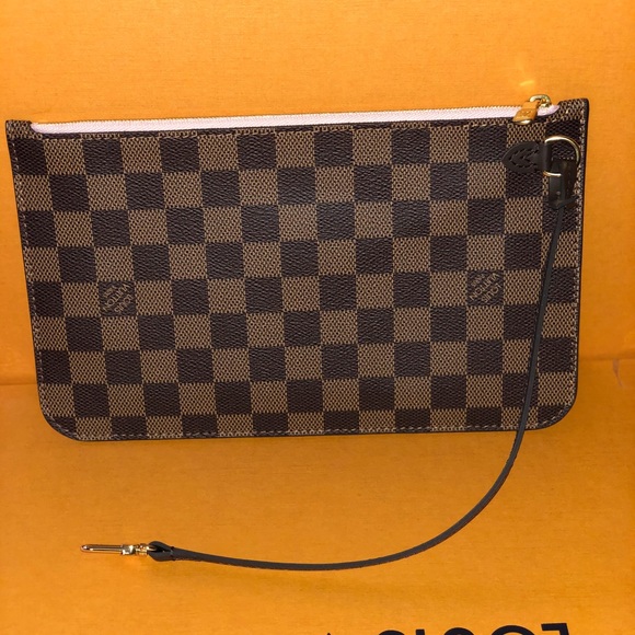 Louis Vuitton Handbags - Authentic Louis Vuitton Neverfull Pouch/wristlet